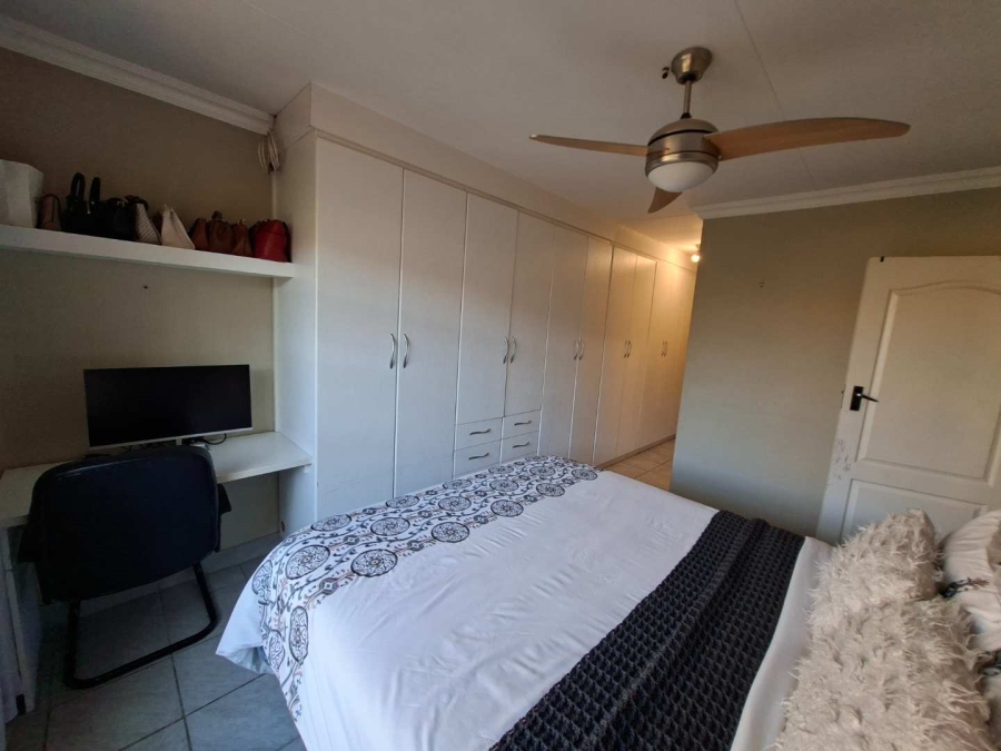2 Bedroom Property for Sale in Allens Nek Gauteng