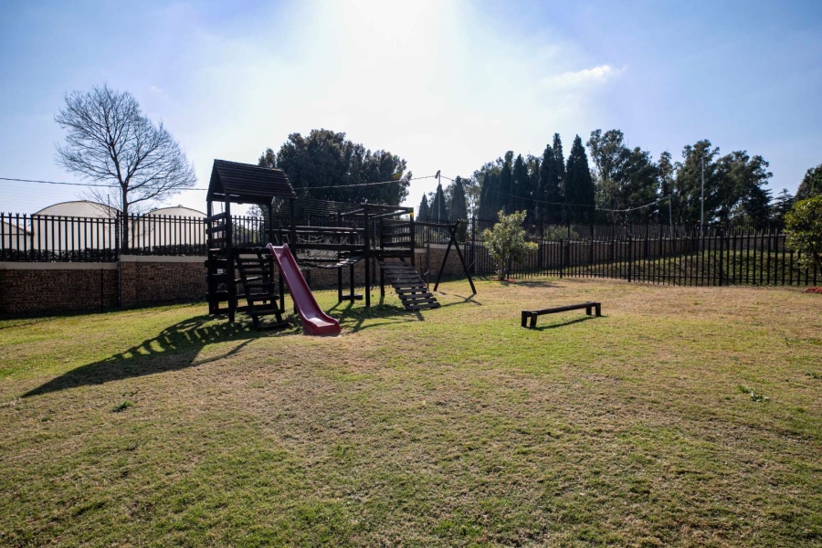 2 Bedroom Property for Sale in Honeypark Gauteng