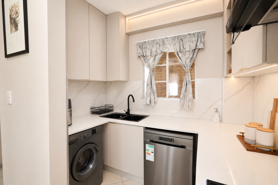 2 Bedroom Property for Sale in Honeypark Gauteng