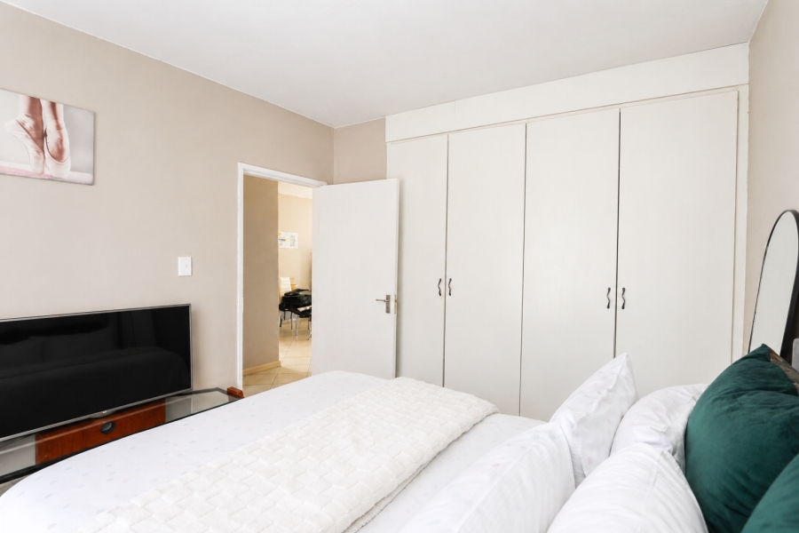 2 Bedroom Property for Sale in Honeypark Gauteng