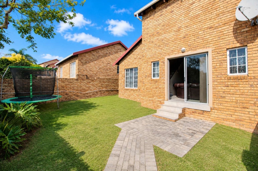 3 Bedroom Property for Sale in Wilgeheuwel Gauteng