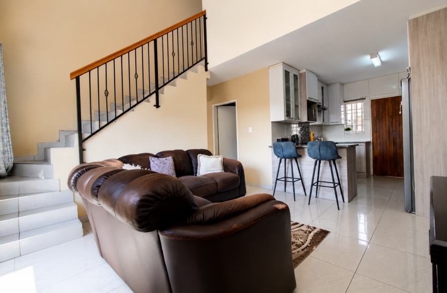 3 Bedroom Property for Sale in Wilgeheuwel Gauteng