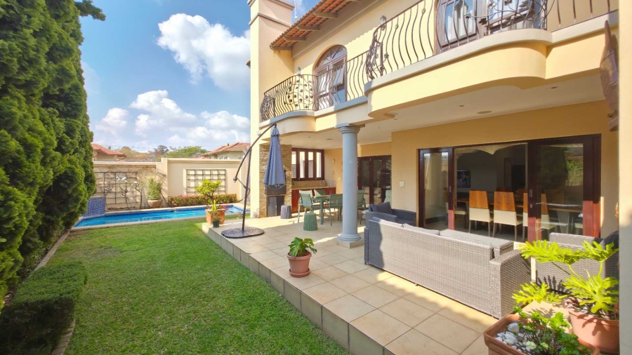 To Let 4 Bedroom Property for Rent in Sandown Gauteng