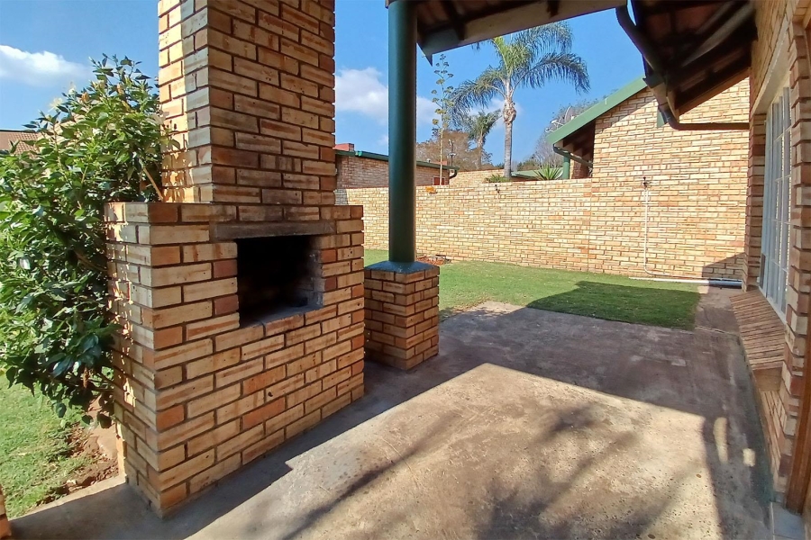 3 Bedroom Property for Sale in Glen Erasmia Gauteng