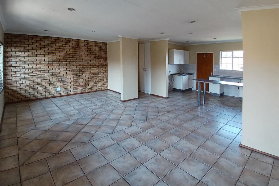3 Bedroom Property for Sale in Glen Erasmia Gauteng