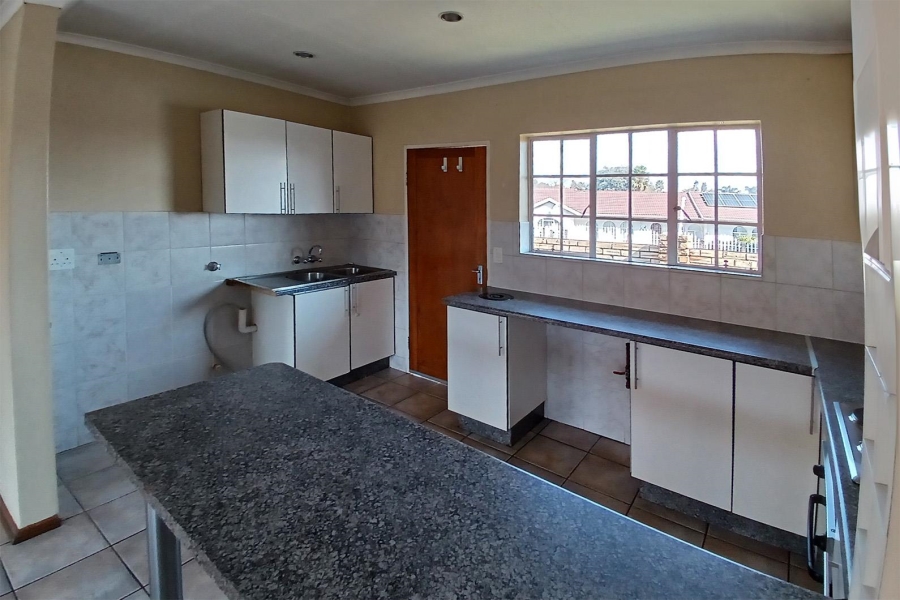 3 Bedroom Property for Sale in Glen Erasmia Gauteng