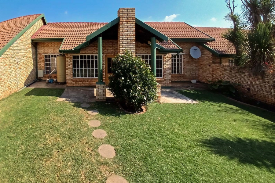 3 Bedroom Property for Sale in Glen Erasmia Gauteng