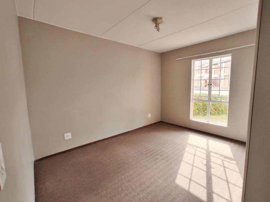 1 Bedroom Property for Sale in Sundowner Gauteng