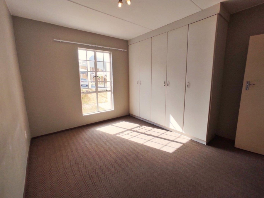 1 Bedroom Property for Sale in Sundowner Gauteng