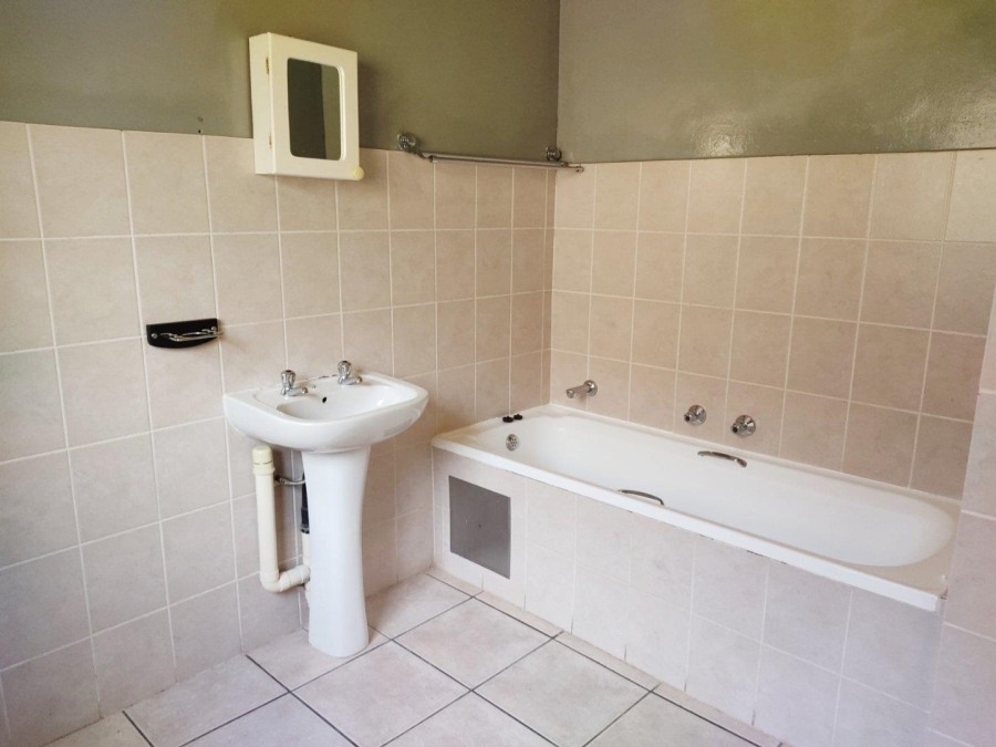1 Bedroom Property for Sale in Sundowner Gauteng