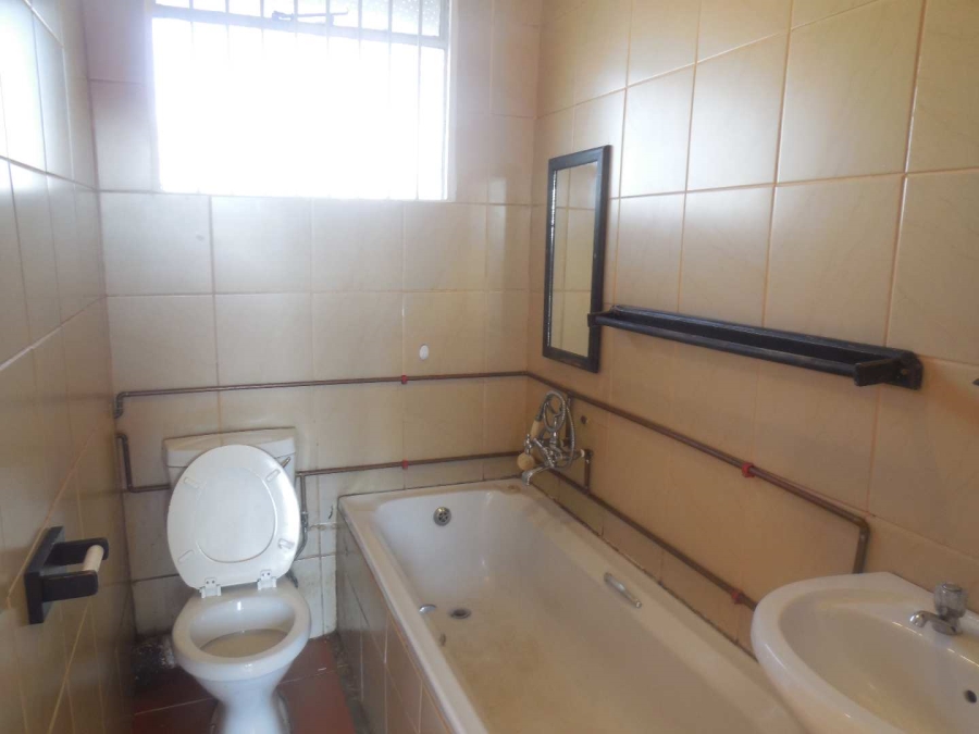 To Let 1 Bedroom Property for Rent in Gezina Gauteng