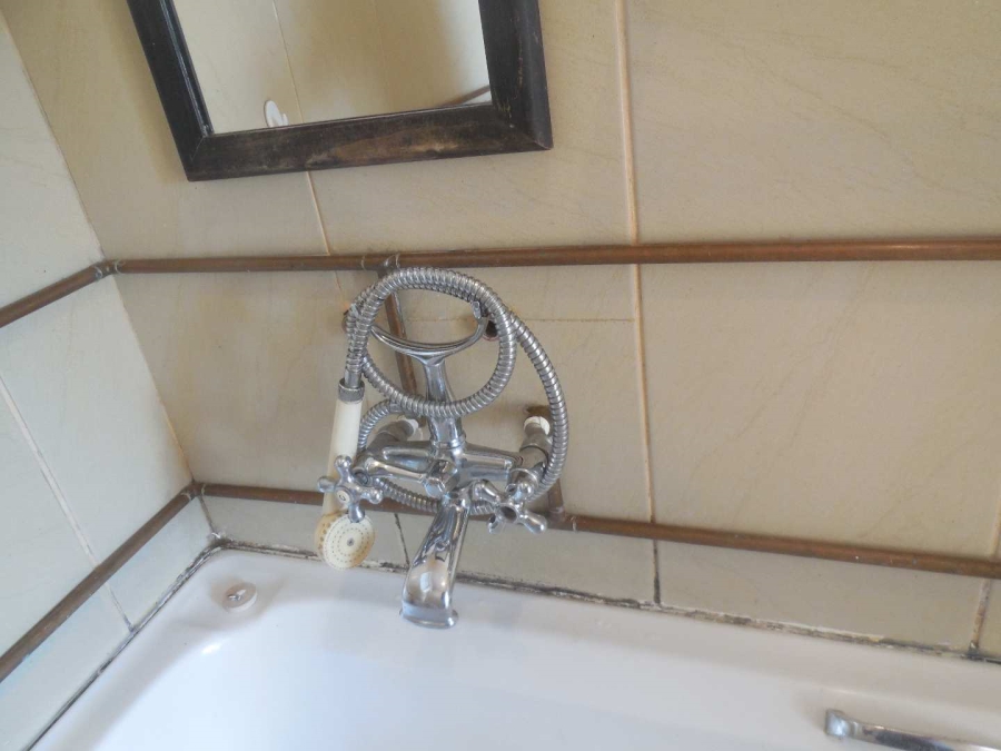 To Let 1 Bedroom Property for Rent in Gezina Gauteng
