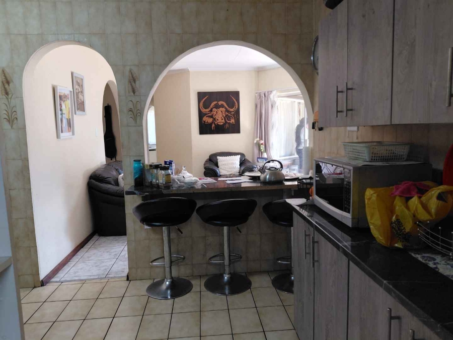 3 Bedroom Property for Sale in Birchleigh Gauteng