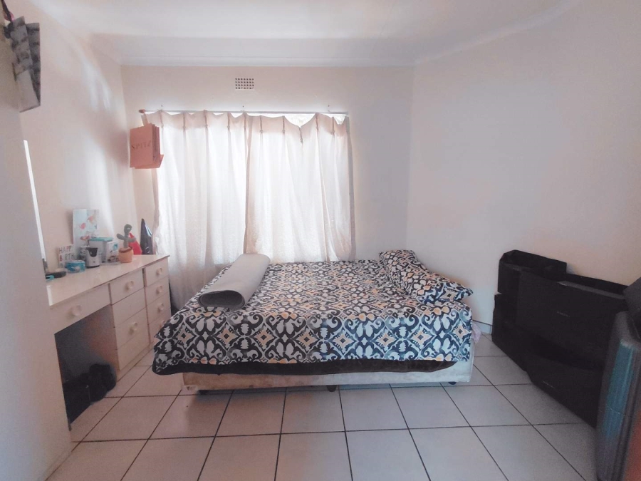 3 Bedroom Property for Sale in Birchleigh Gauteng