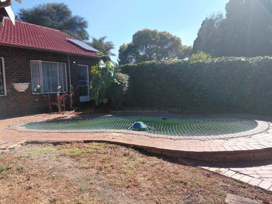 3 Bedroom Property for Sale in Birchleigh Gauteng