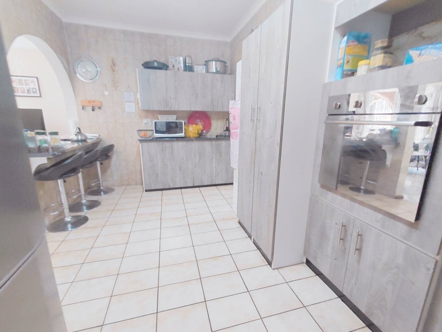3 Bedroom Property for Sale in Birchleigh Gauteng