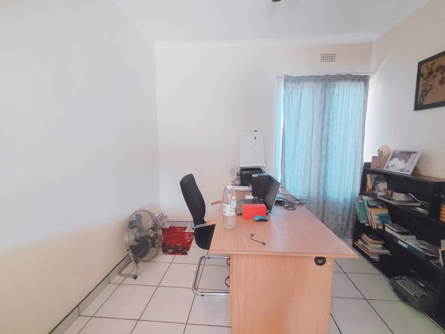 3 Bedroom Property for Sale in Birchleigh Gauteng