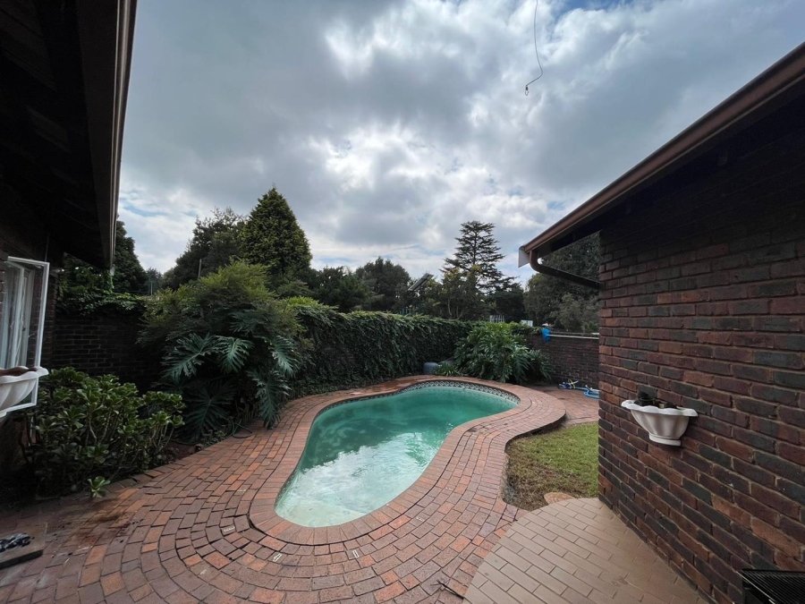 3 Bedroom Property for Sale in Birchleigh Gauteng