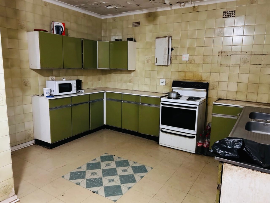 8 Bedroom Property for Sale in Vanderbijlpark CW 3 Gauteng