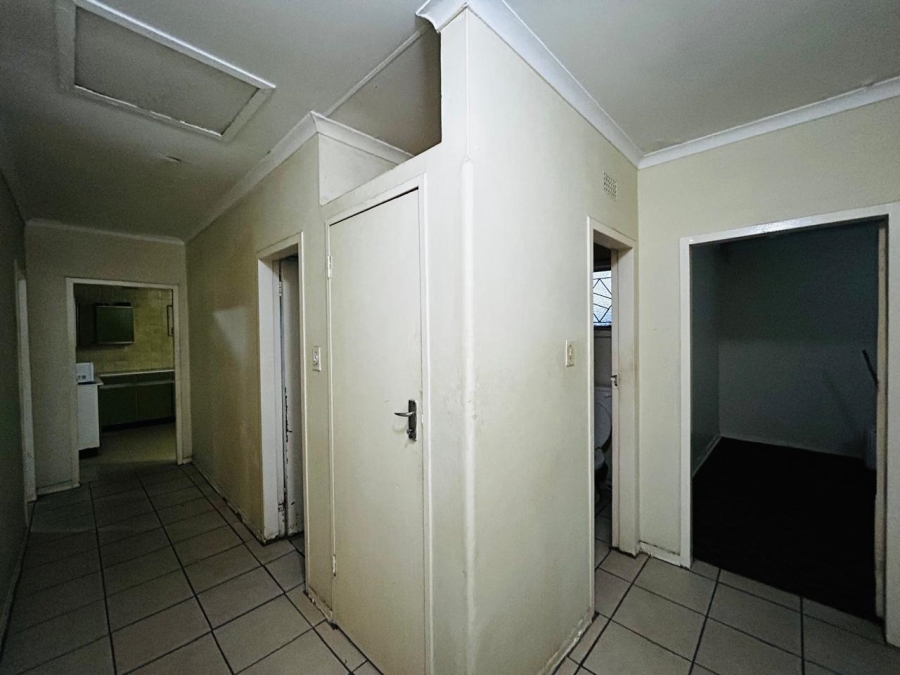 8 Bedroom Property for Sale in Vanderbijlpark CW 3 Gauteng