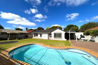 3 Bedroom Property for Sale in Mayberry Park Gauteng