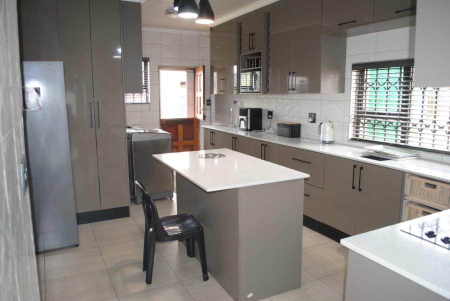 3 Bedroom Property for Sale in Walker Fruit Farms Gauteng