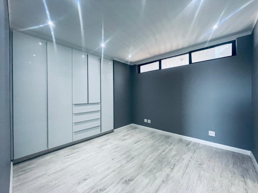 To Let 2 Bedroom Property for Rent in Morningside Gauteng