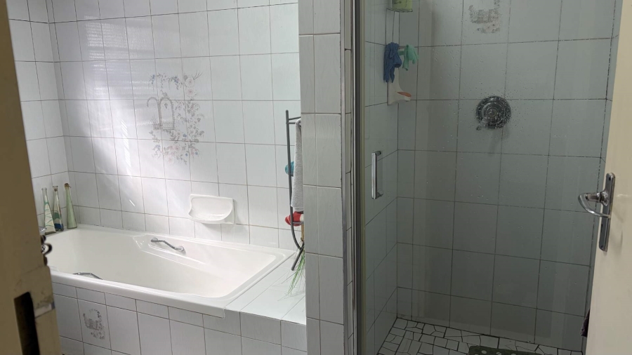 3 Bedroom Property for Sale in Bramley Gauteng
