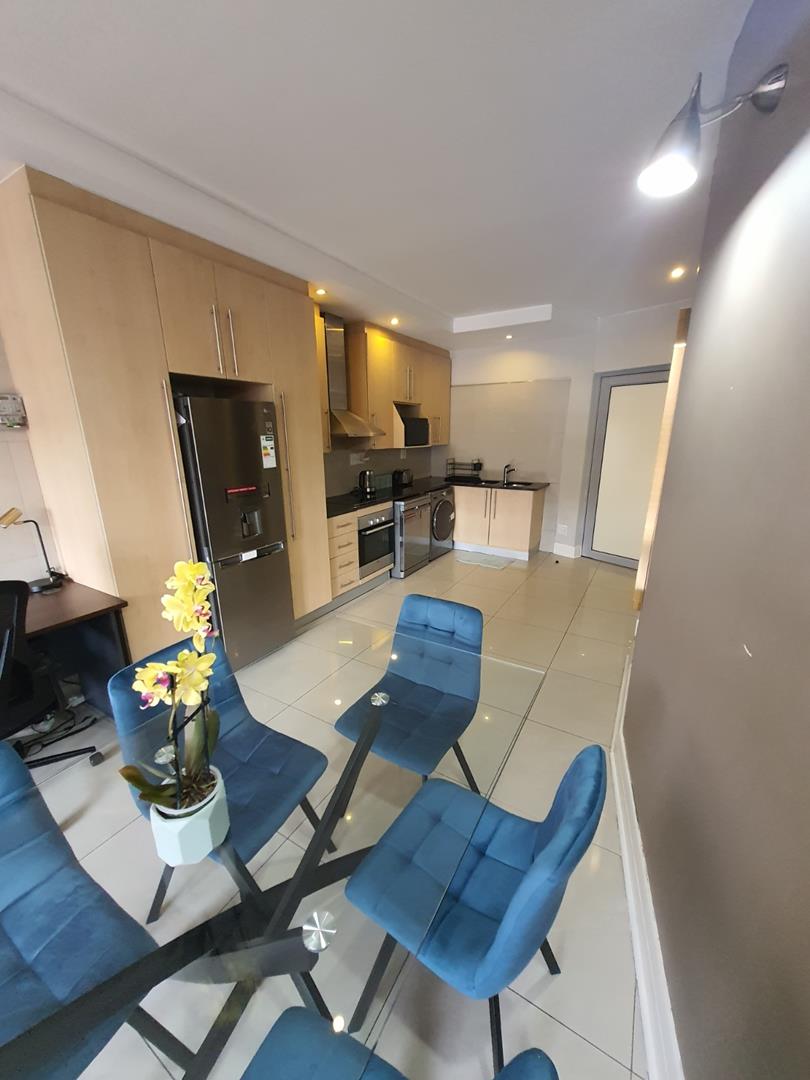 To Let 2 Bedroom Property for Rent in Sandown Gauteng