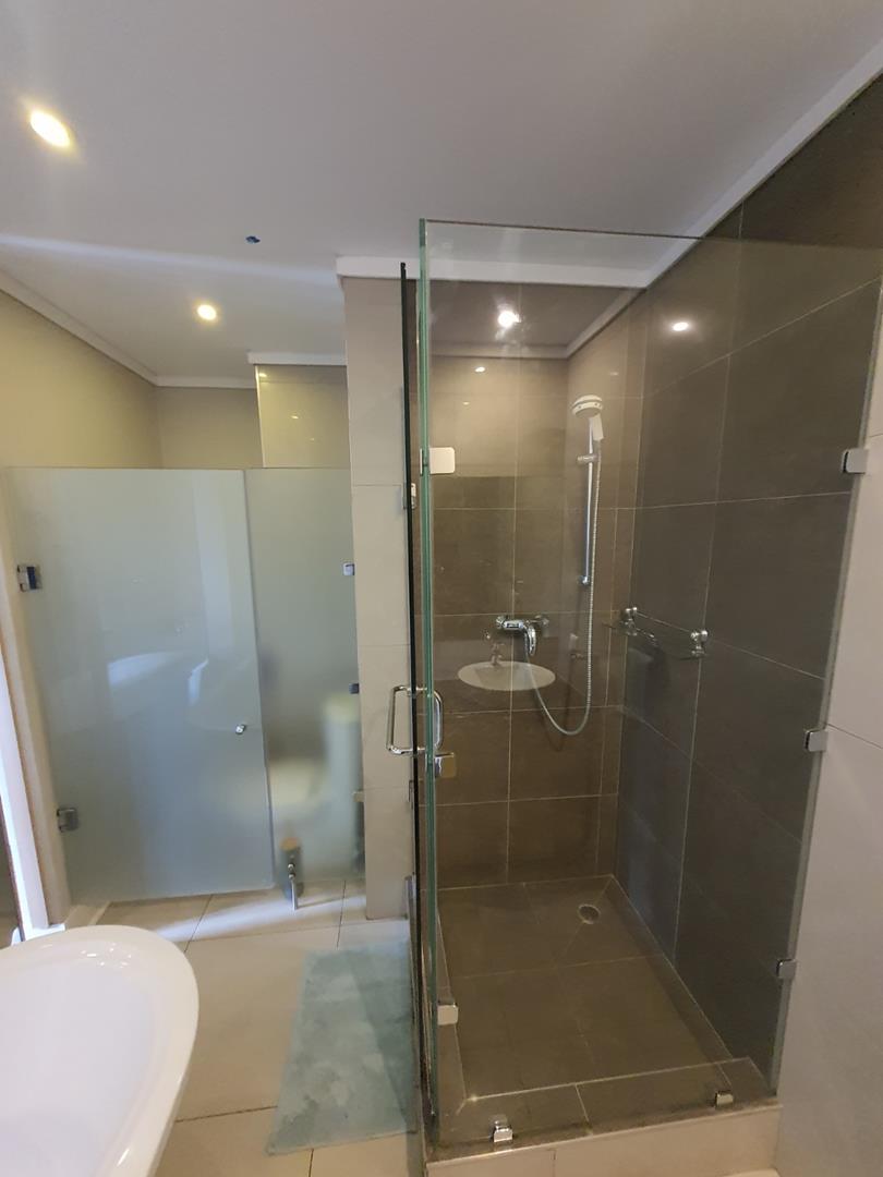 To Let 2 Bedroom Property for Rent in Sandown Gauteng
