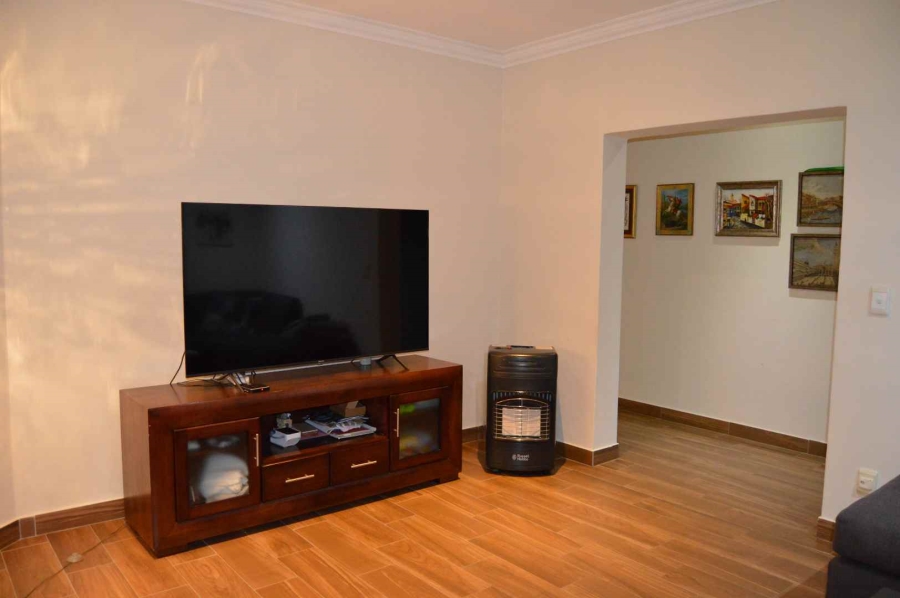 3 Bedroom Property for Sale in The Wilds Gauteng