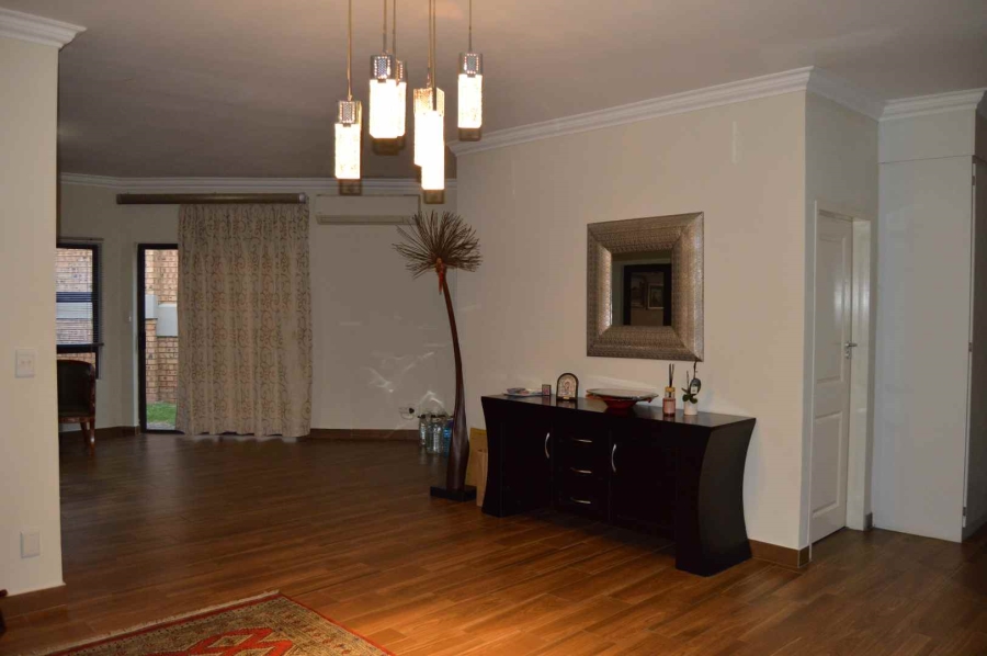 3 Bedroom Property for Sale in The Wilds Gauteng