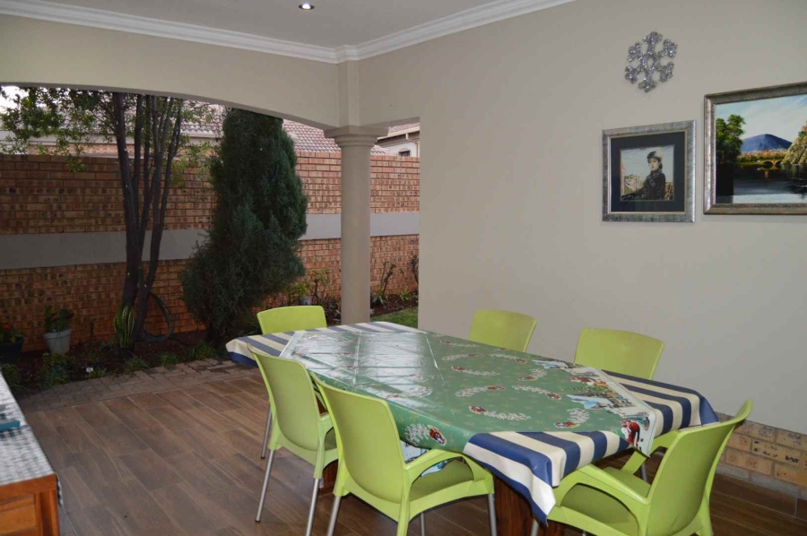 3 Bedroom Property for Sale in The Wilds Gauteng