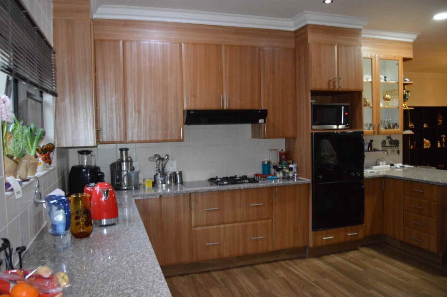 3 Bedroom Property for Sale in The Wilds Gauteng