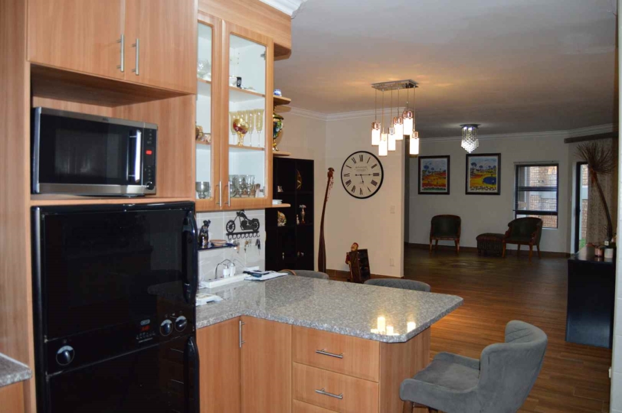3 Bedroom Property for Sale in The Wilds Gauteng