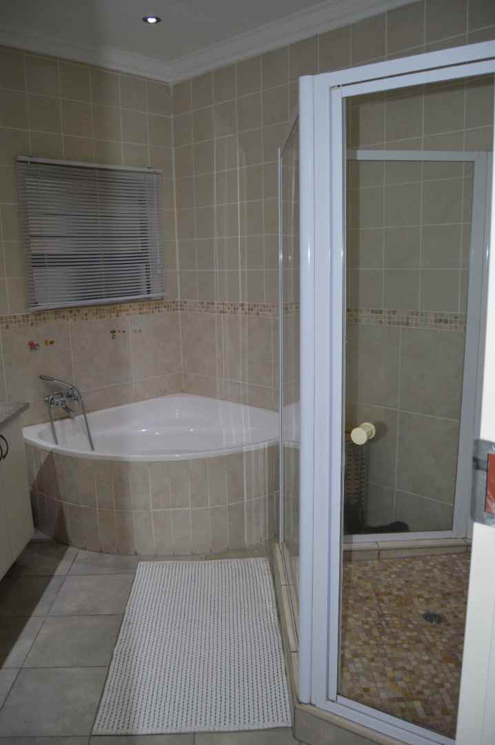 3 Bedroom Property for Sale in The Wilds Gauteng