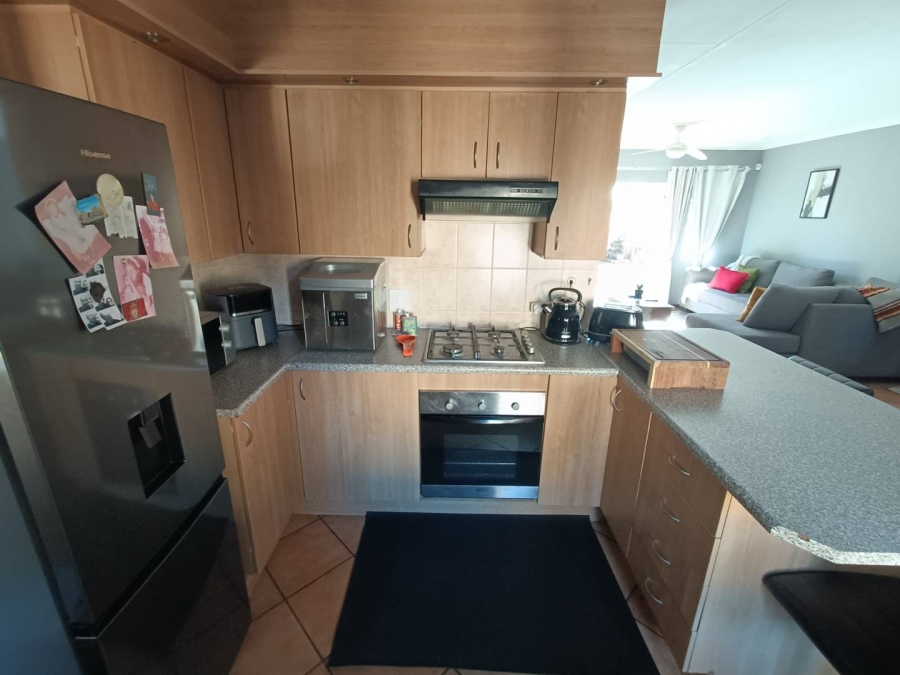 3 Bedroom Property for Sale in Eldoraigne Gauteng