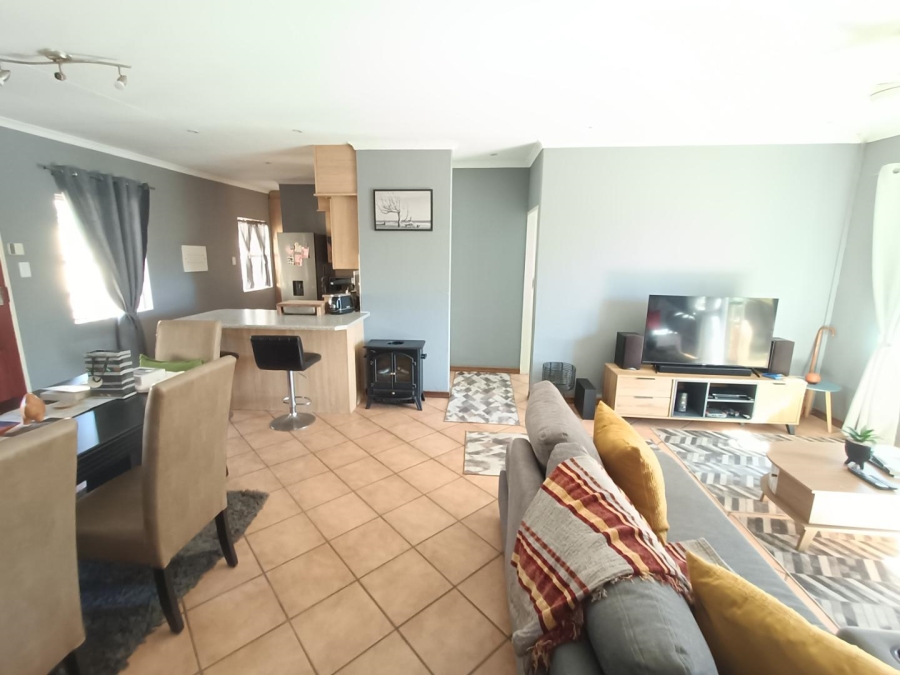 3 Bedroom Property for Sale in Eldoraigne Gauteng