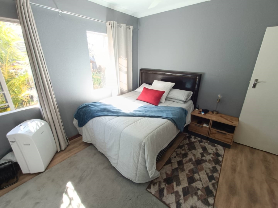 3 Bedroom Property for Sale in Eldoraigne Gauteng