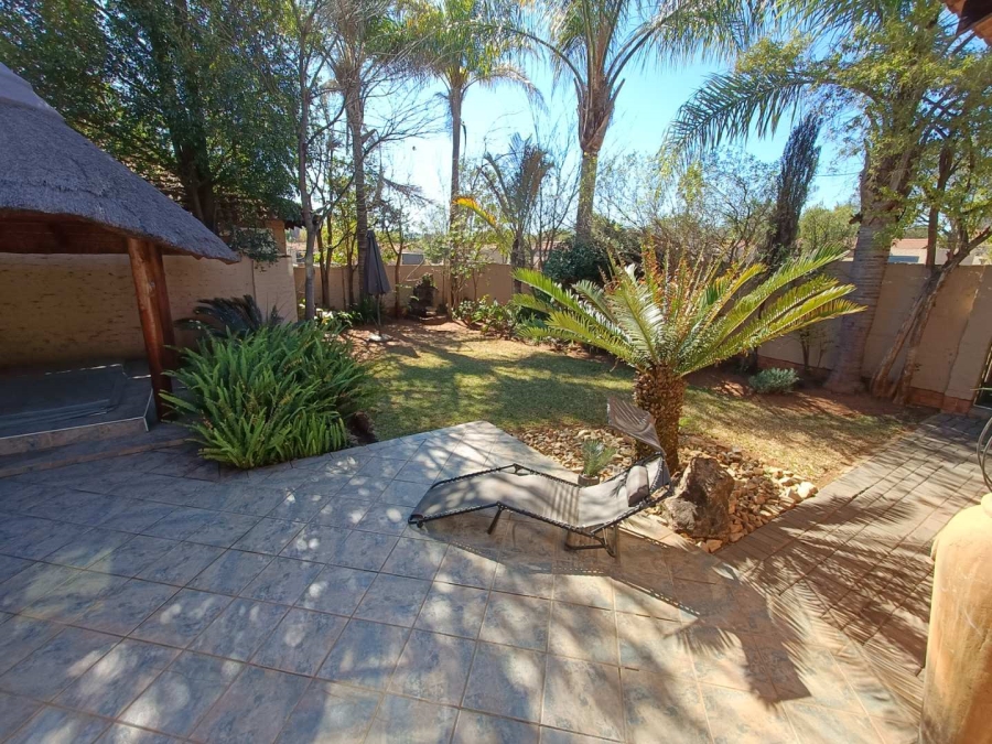 3 Bedroom Property for Sale in Eldoraigne Gauteng