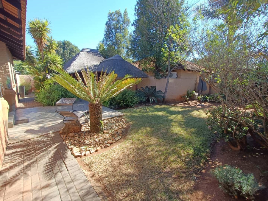3 Bedroom Property for Sale in Eldoraigne Gauteng