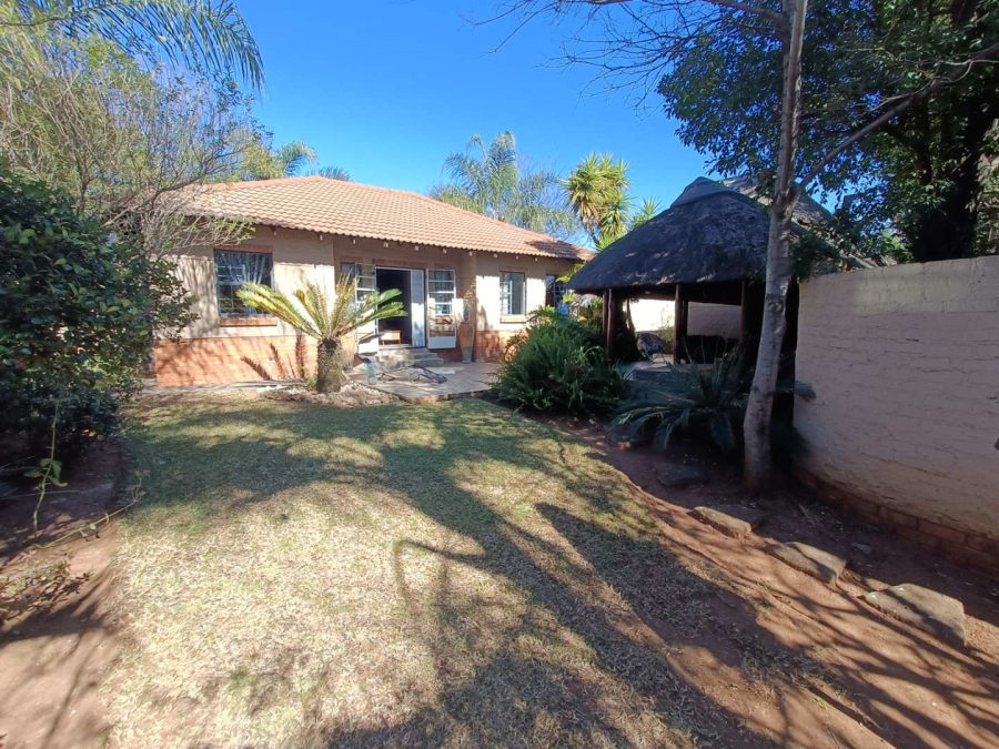 3 Bedroom Property for Sale in Eldoraigne Gauteng