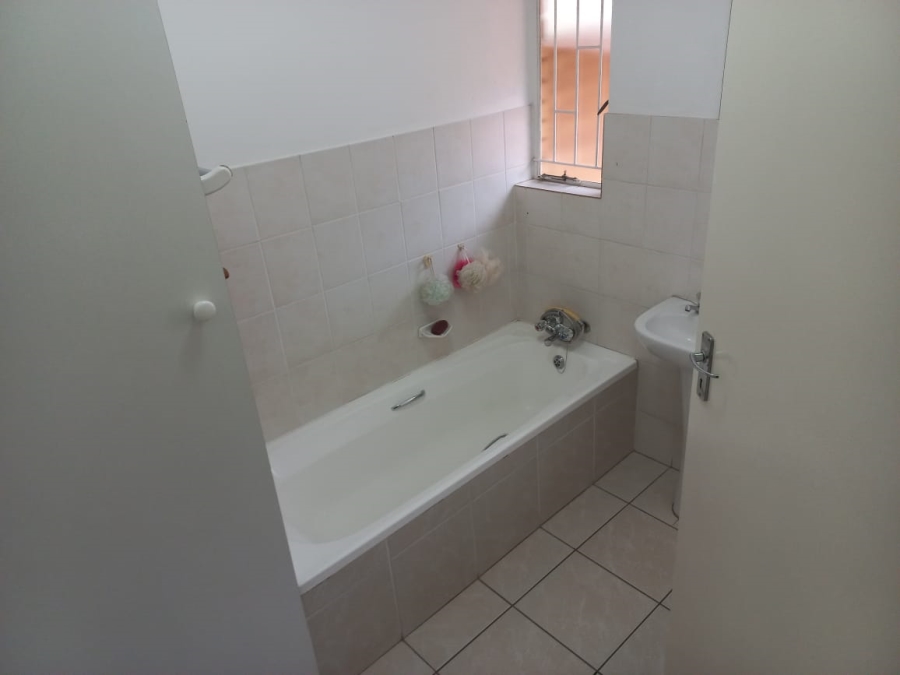 2 Bedroom Property for Sale in Clarina Gauteng