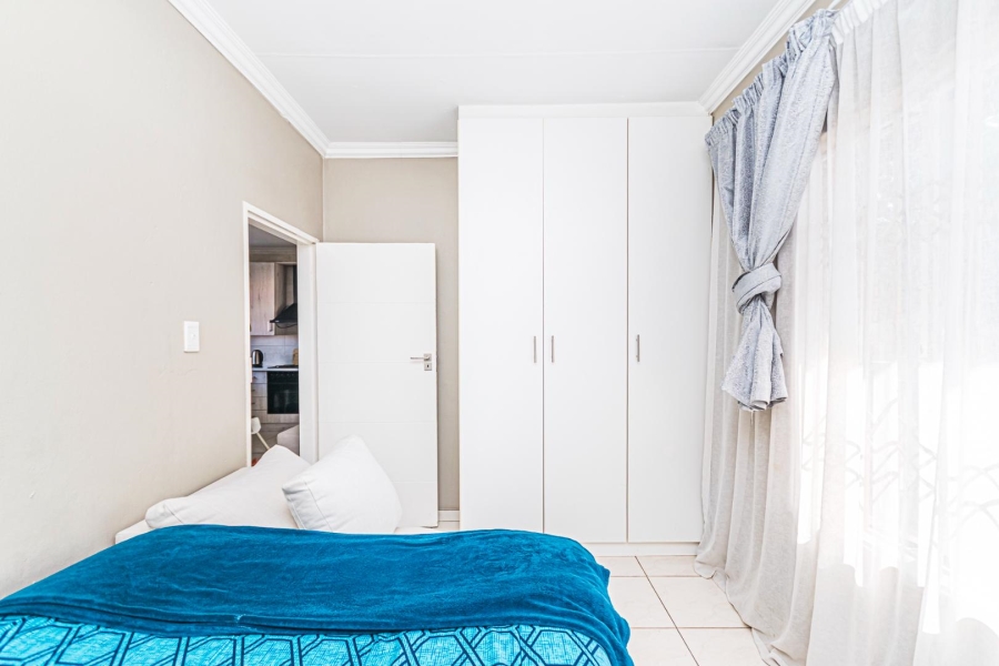 2 Bedroom Property for Sale in Groblerpark Gauteng