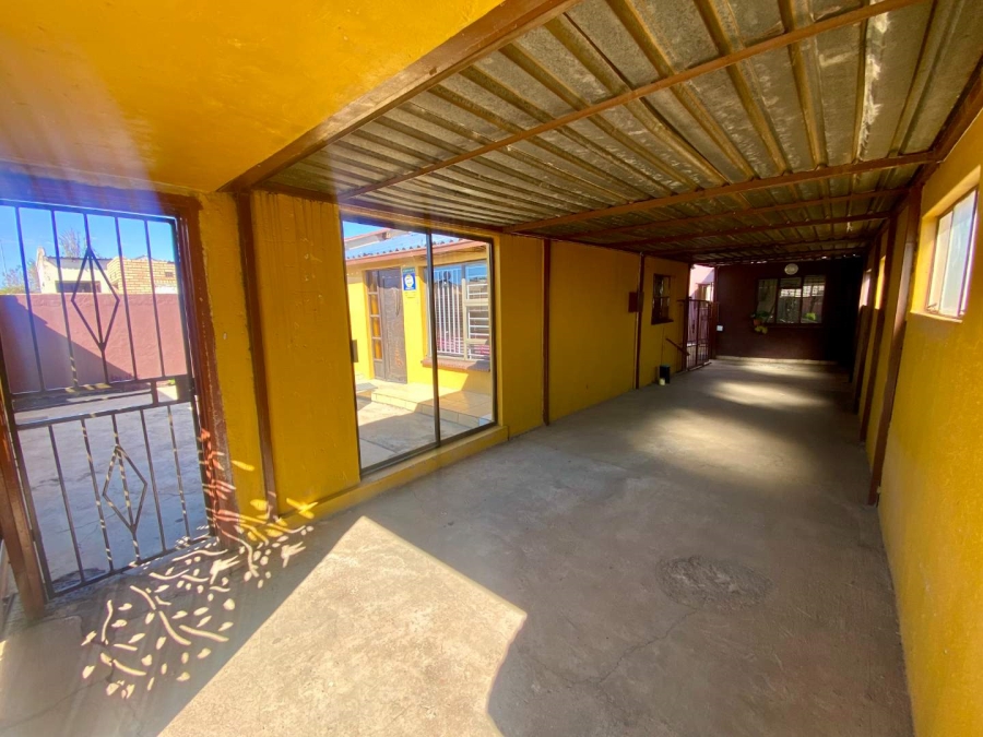 1 Bedroom Property for Sale in Emdeni Gauteng