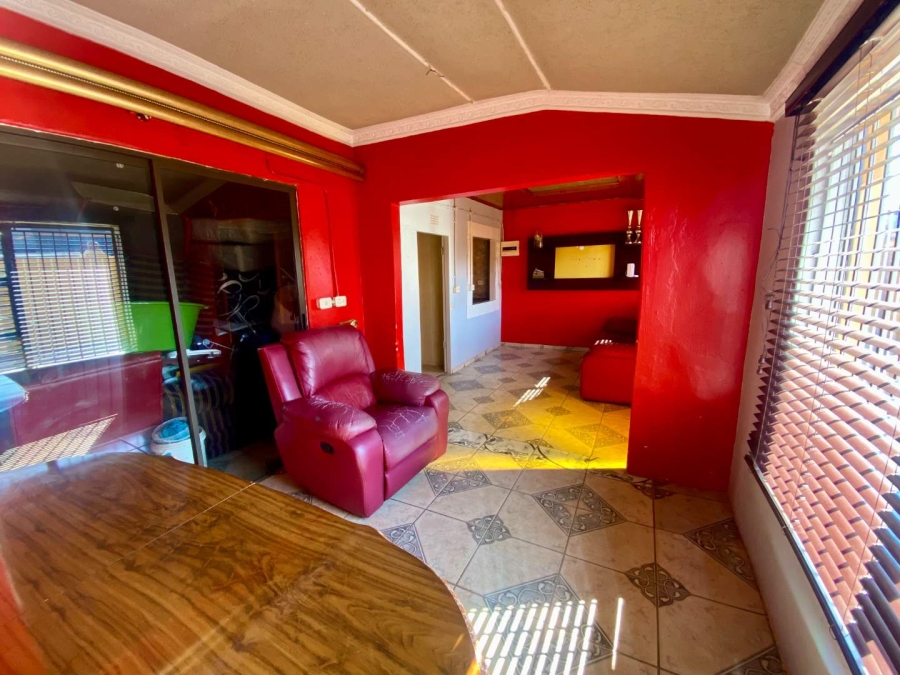 1 Bedroom Property for Sale in Emdeni Gauteng