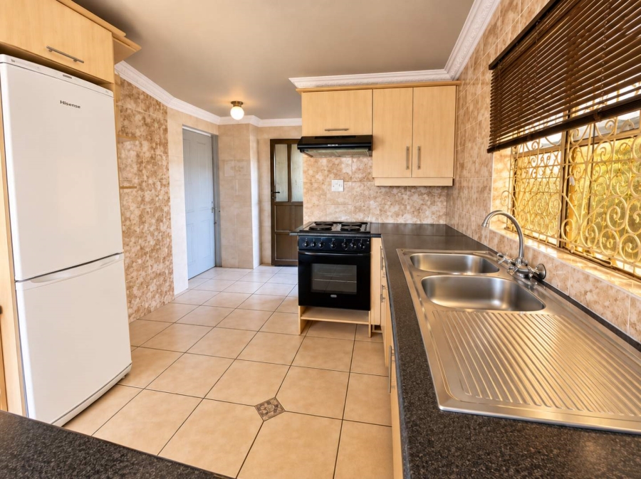 1 Bedroom Property for Sale in Emdeni Gauteng