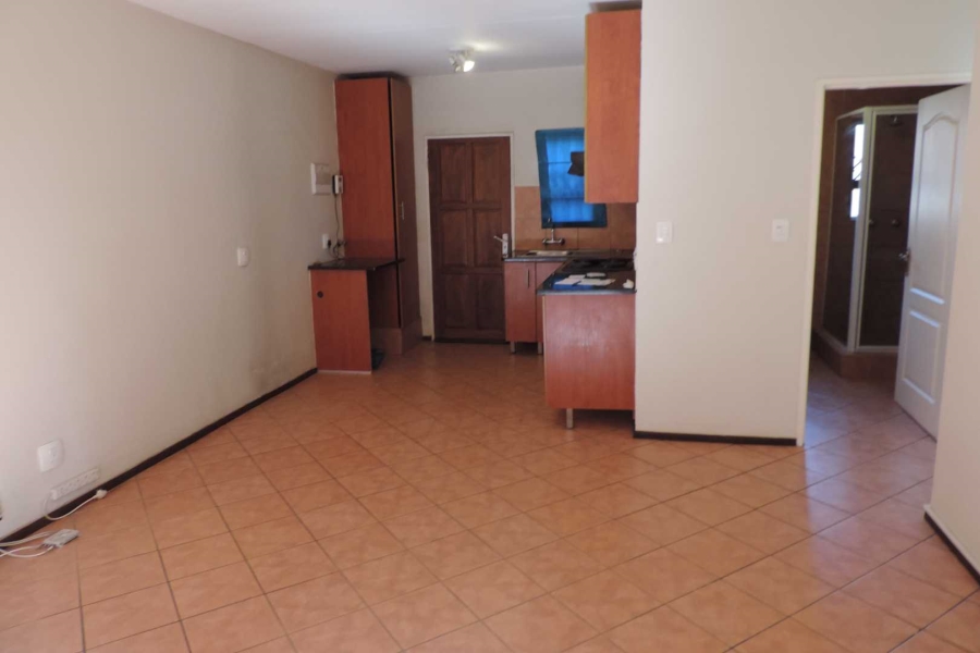 2 Bedroom Property for Sale in Alrode Gauteng