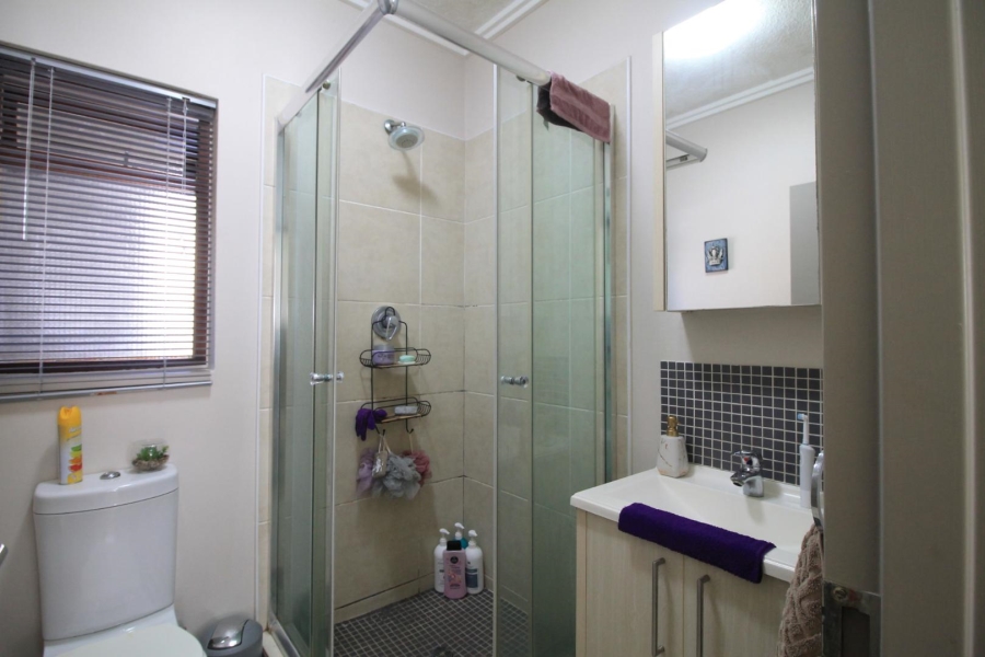 To Let 1 Bedroom Property for Rent in Lonehill Gauteng
