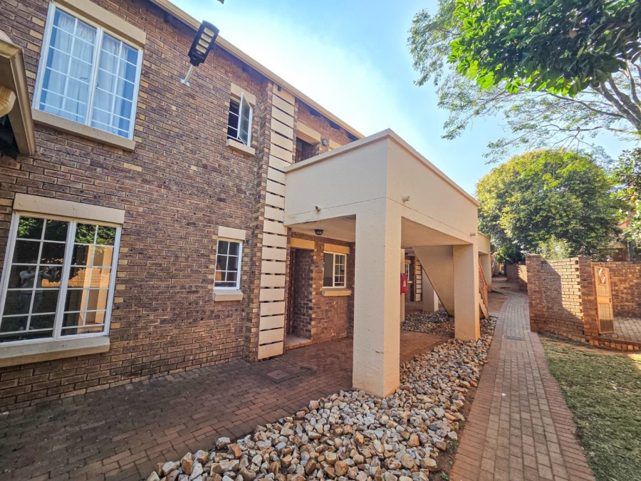 To Let 2 Bedroom Property for Rent in Mooikloof Ridge Gauteng